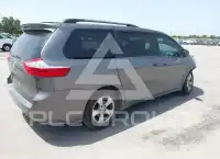 2017 Toyota SIENNA фото