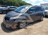 2017 Toyota SIENNA фото