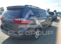 2017 Toyota SIENNA фото