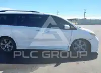 2017 Toyota SIENNA фото