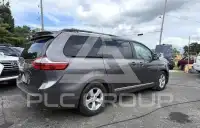 2017 Toyota SIENNA фото