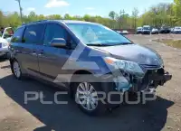 2017 Toyota SIENNA фото