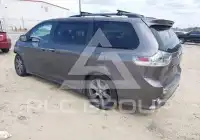 2017 Toyota SIENNA фото