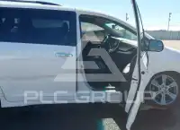 2017 Toyota SIENNA фото