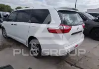 2017 Toyota SIENNA photo