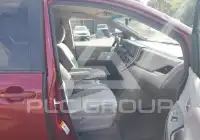 2017 Toyota SIENNA photo