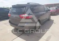2017 Toyota SIENNA фото