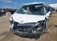 2017 Toyota SIENNA фото