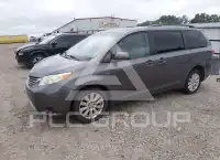 2017 Toyota SIENNA фото