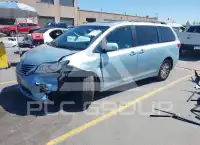 2017 Toyota SIENNA фото
