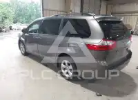 2017 Toyota SIENNA photo