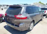 2017 Toyota SIENNA фото
