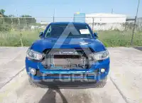 2017 Toyota TACOMA photo