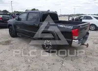 2017 Toyota TACOMA photo