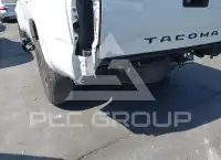 2017 Toyota TACOMA photo