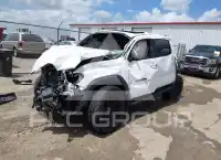 2017 Toyota TACOMA photo