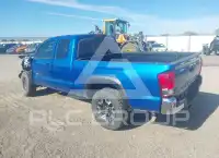 2017 Toyota TACOMA фото