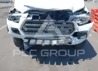 2017 Toyota TACOMA photo