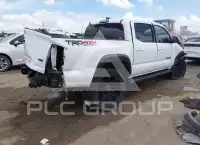 2017 Toyota TACOMA photo