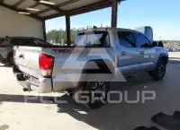 2017 Toyota TACOMA photo
