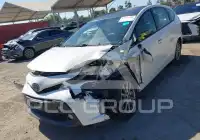 2017 Toyota PRIUS photo