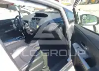 2017 Toyota PRIUS photo