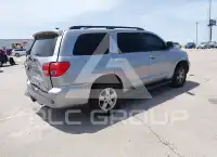 2017 Toyota SEQUOIA фото