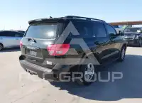 2017 Toyota SEQUOIA фото