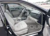 2017 Toyota CAMRY фото