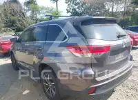 2017 Toyota Highlander фото