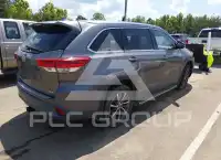 2017 Toyota Highlander photo