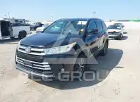 2017 Toyota Highlander photo
