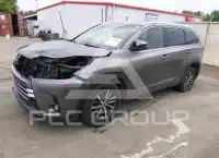2017 Toyota Highlander фото