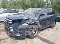 2017 Toyota Highlander фото