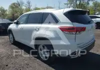 2017 Toyota Highlander фото
