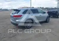 2017 Toyota Highlander photo