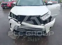 2017 Toyota Highlander фото