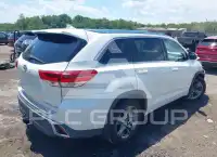 2017 Toyota Highlander фото