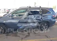 2017 Toyota Highlander фото