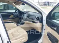 2017 Toyota Highlander фото