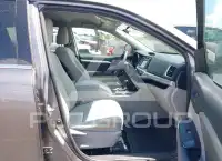 2017 Toyota Highlander фото