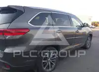 2017 Toyota Highlander photo