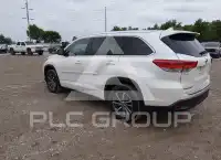 2017 Toyota Highlander фото