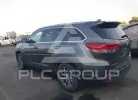 2017 Toyota Highlander photo