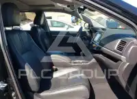 2017 Toyota Highlander photo