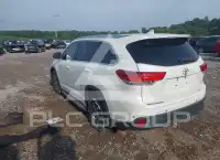 2017 Toyota Highlander фото