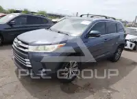 2017 Toyota Highlander фото