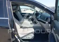 2017 Toyota Highlander photo