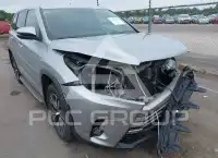 2017 Toyota Highlander фото