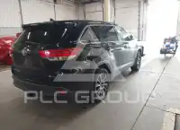 2017 Toyota Highlander photo